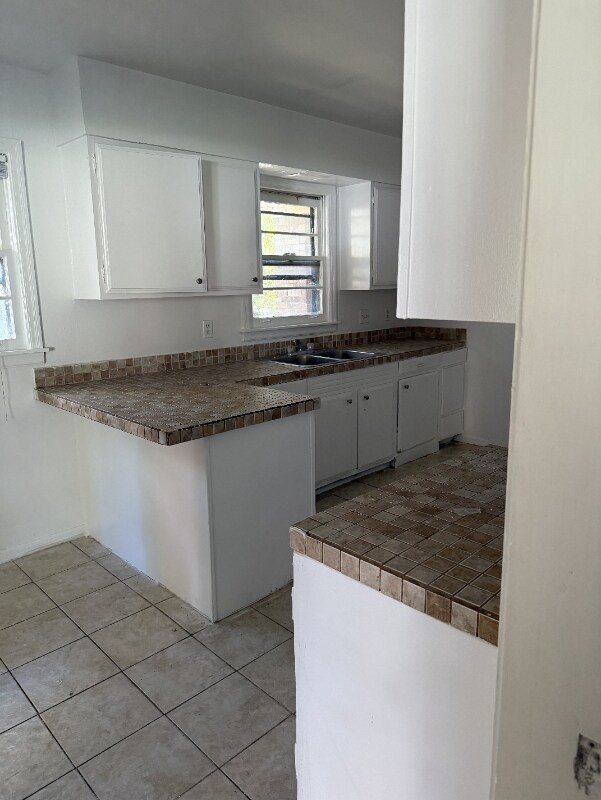 Building Photo - 4008 Macaulay Cove