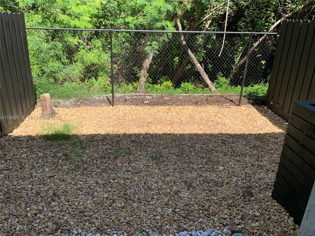 Building Photo - 3001 SE 17th Ave