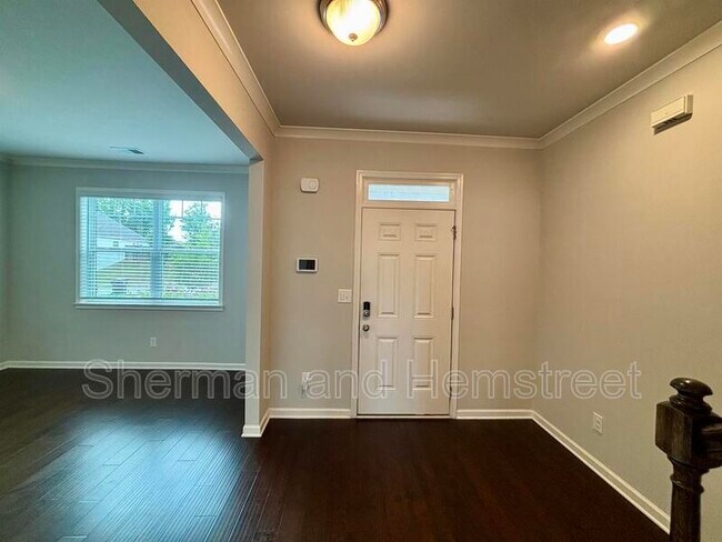 Building Photo - 240 Callahan Dr
