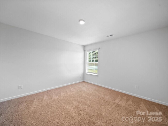 Building Photo - 1008 Hudson Taylor Ln