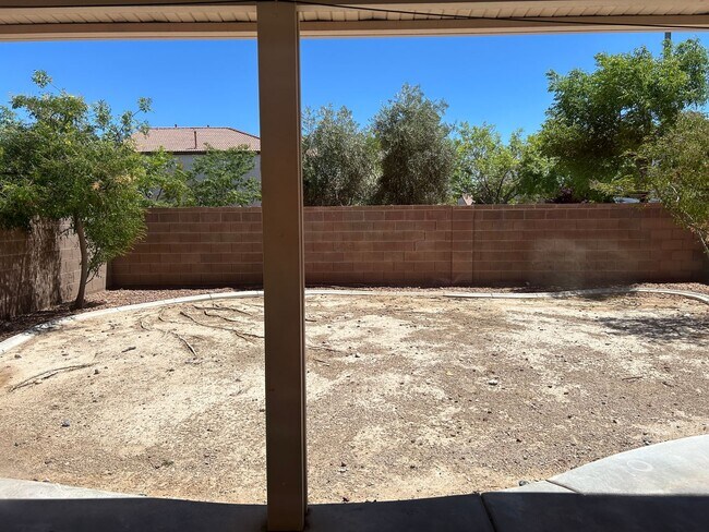 Building Photo - 10019 Capistrello Ave