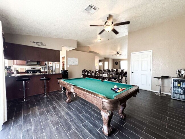 Building Photo - “Spacious 4-Bedroom, 2-Bath Home with Solar Panels in Yuma”