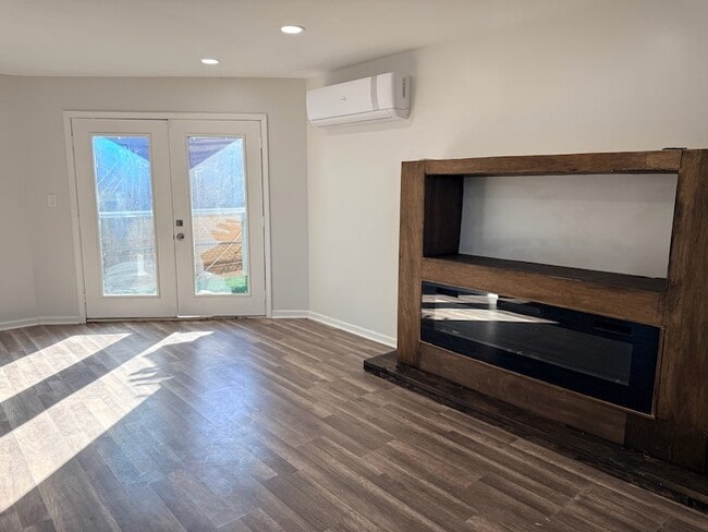 Building Photo - 3512 Castor St