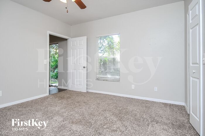 Building Photo - 8213 Gancedo Ave