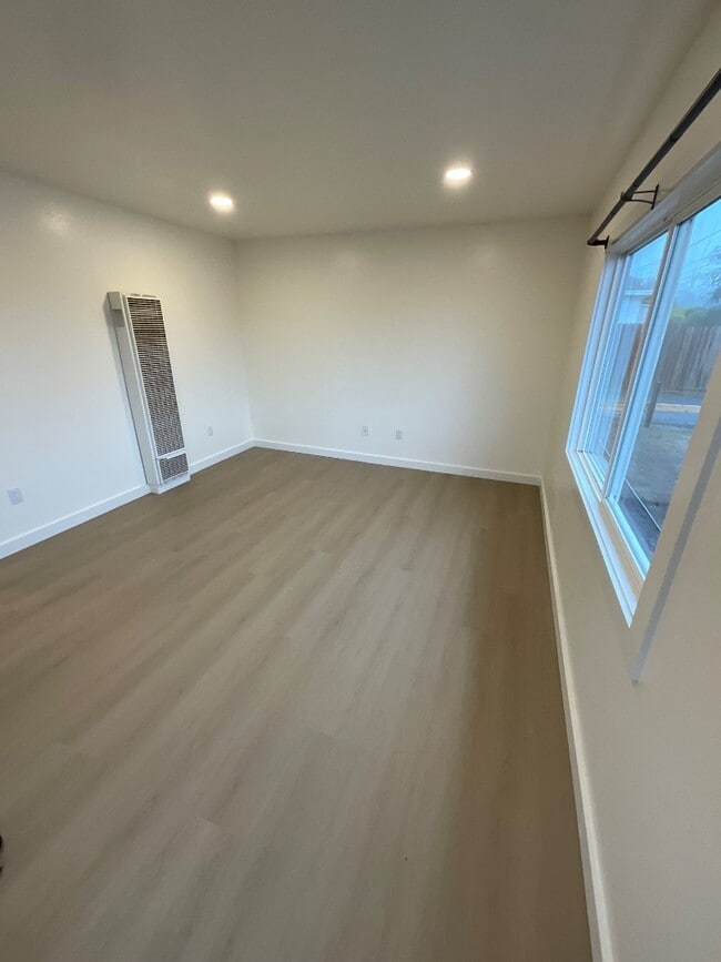 Building Photo - 1421 Underwood Ct
