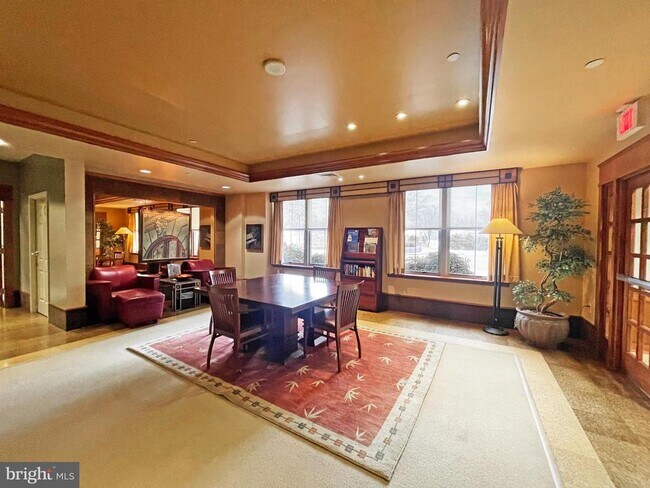 Building Photo - 11800 Sunset Hills Rd