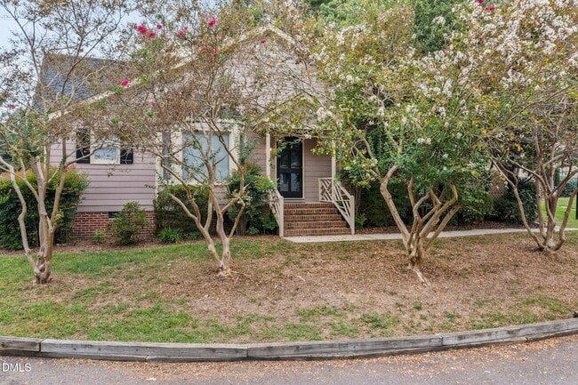 Building Photo - 5501 Sharpe Dr