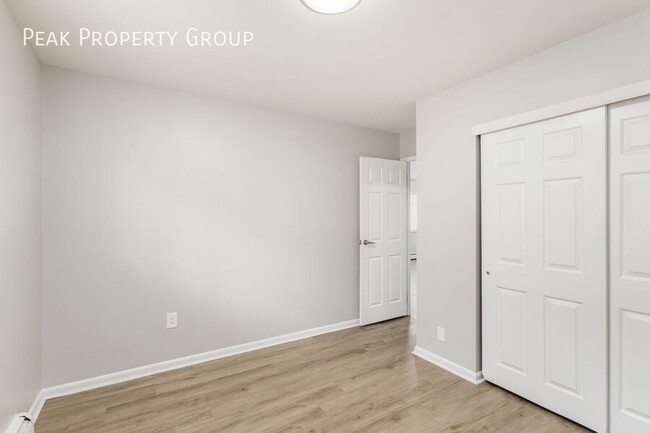 Building Photo - Available Now! 2 Bedroom Apartments Locate...