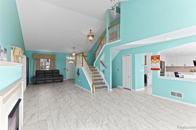 Building Photo - 30575 Hogan Ln