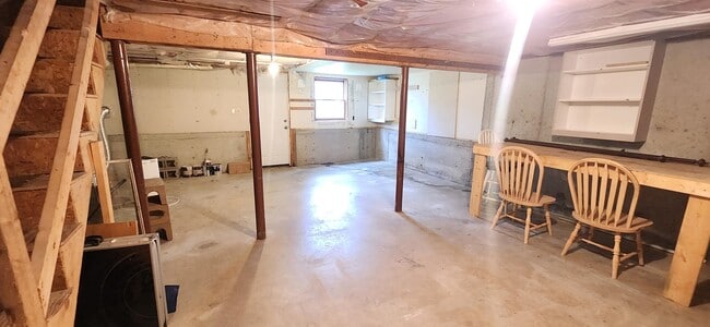 Building Photo - 28 Townhouse Rd