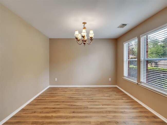 Building Photo - 34 W Sage Creek Pl