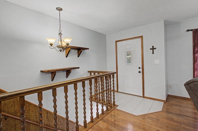 Building Photo - 2817 Arbor Dr