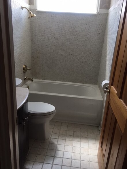 Building Photo - 2588 S 900 E