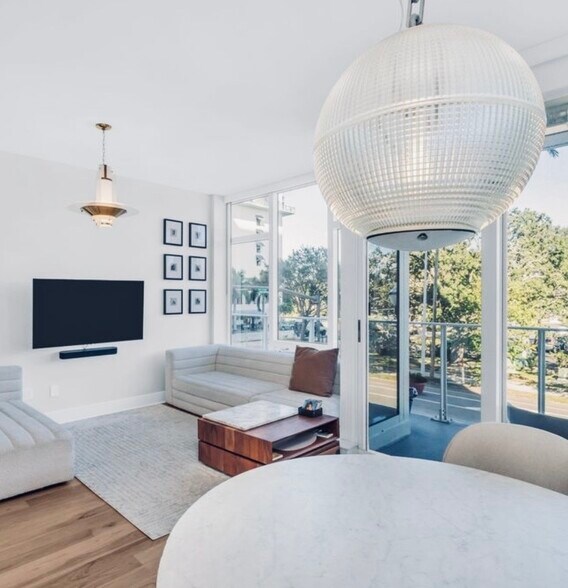 Living room - 175 1st St S