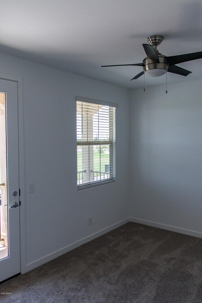 Building Photo - 1106 E Weatherby Way