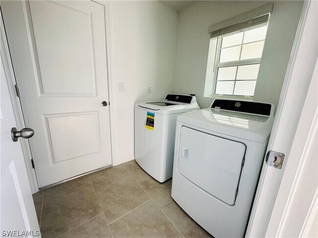 Building Photo - 17303 Monte Isola Wy