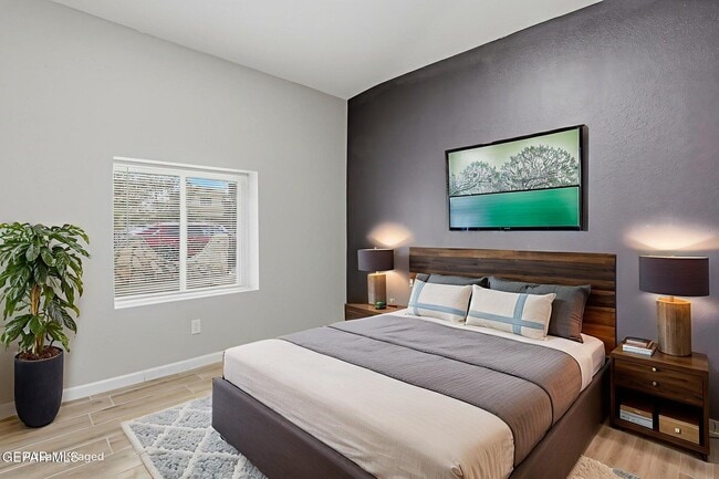 Building Photo - 9207 Santa Rosalia Ct