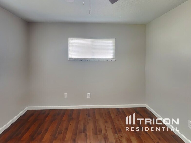 Building Photo - 2536 Eastbrook Blvd