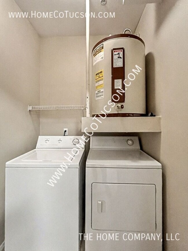 Building Photo - 1500 E Pusch Wilderness Dr