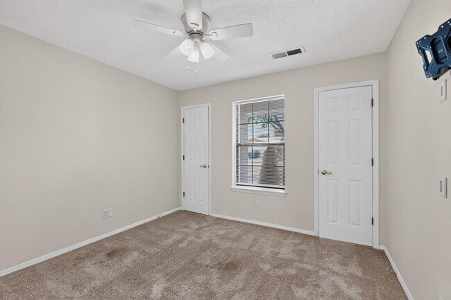 Building Photo - 5134 Hattiesburg Ave NW