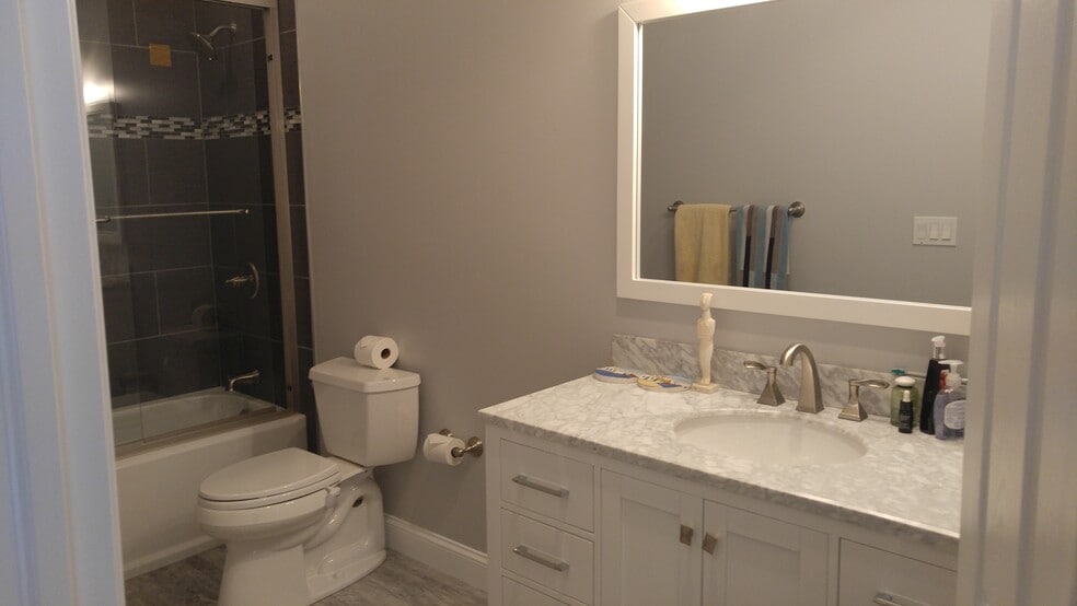 1st floor full bathroom - 275 croton dam road