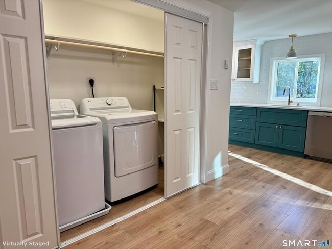 Building Photo - 6 Stevens Rd