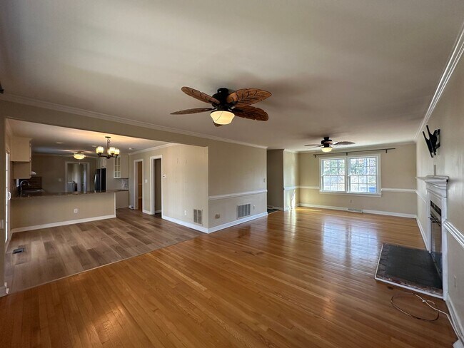 Building Photo - Call Amanda Tate at (757)289-6810 for more information