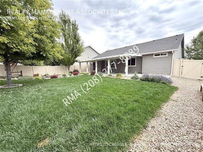 Building Photo - 6031 N Spindrift Ave