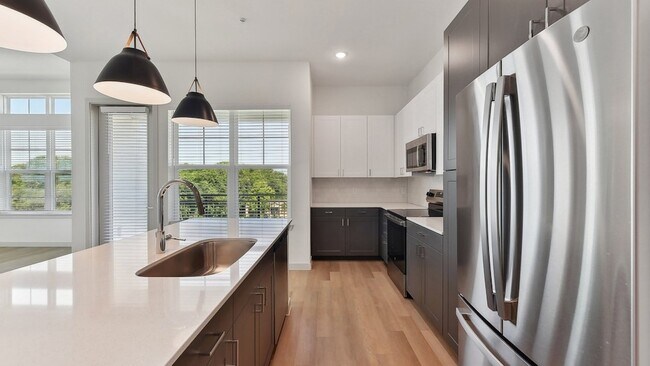 Building Photo - 11701 Dionda Ln