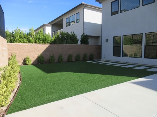 Building Photo - Hillcrest at Porter Ranch gorgeous home on Hummingbird Court