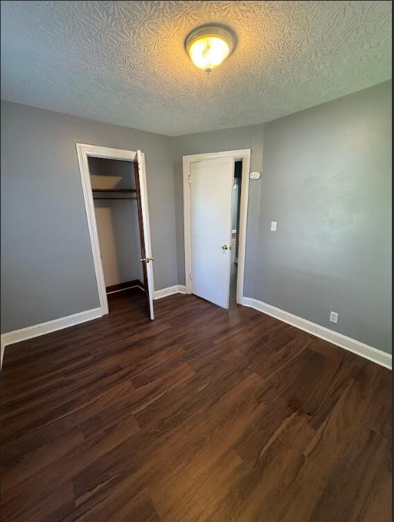 Building Photo - Rent me for 2 yrs at $1250!