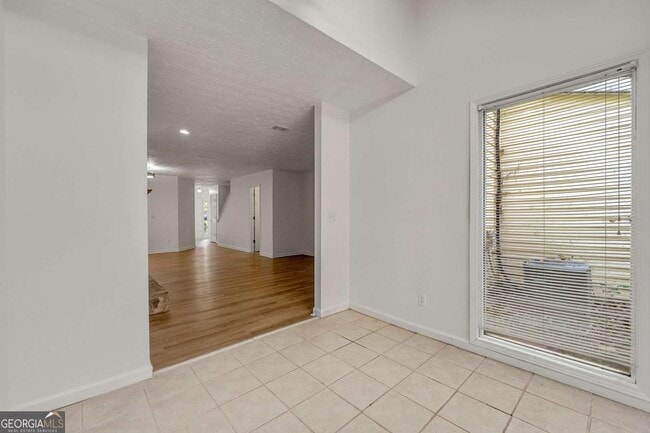 Building Photo - 2186 Spring Walk Ct