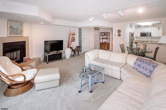 Building Photo - 7701 Atlantic Ave