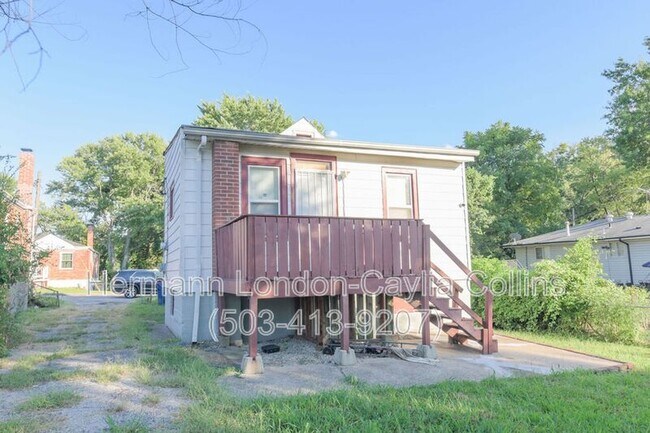 Building Photo - 5733 Albia Terrace
