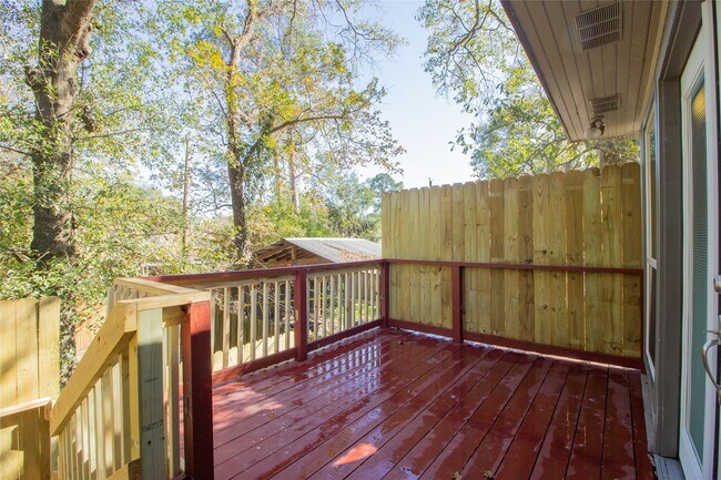 Building Photo - 7 Woody Creek Dr