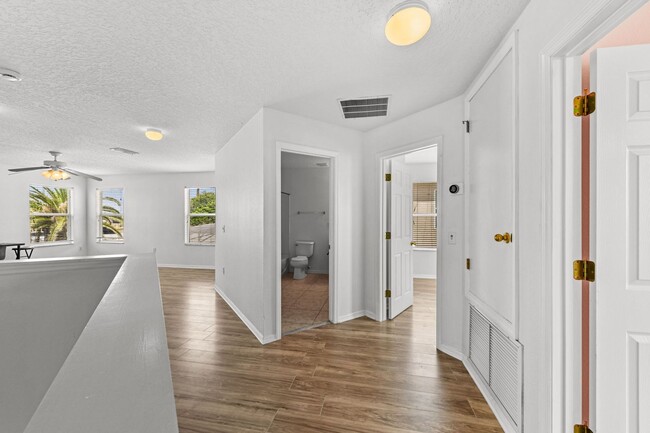 Building Photo - Perfect 4BR two story home with a Pool & Near Disney