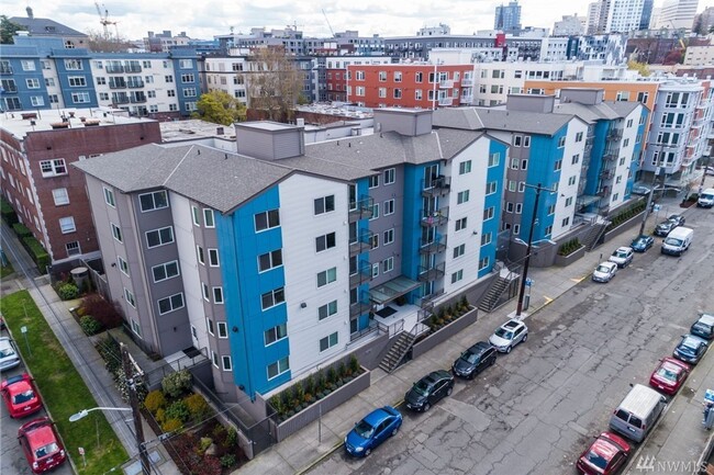 Building Photo - Urban Living In Capitol Hill