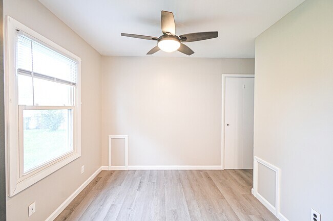 Building Photo - 2530 Bellfield St