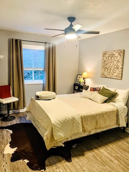 Building Photo - 110 Handler St