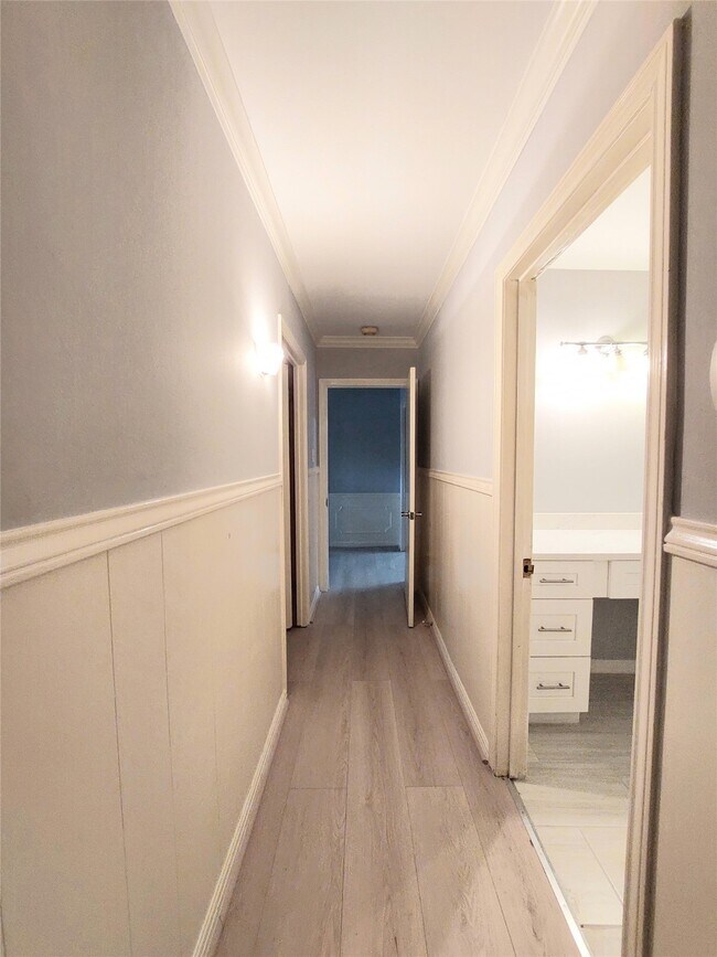 Building Photo - 7815 Small Leaf Cir