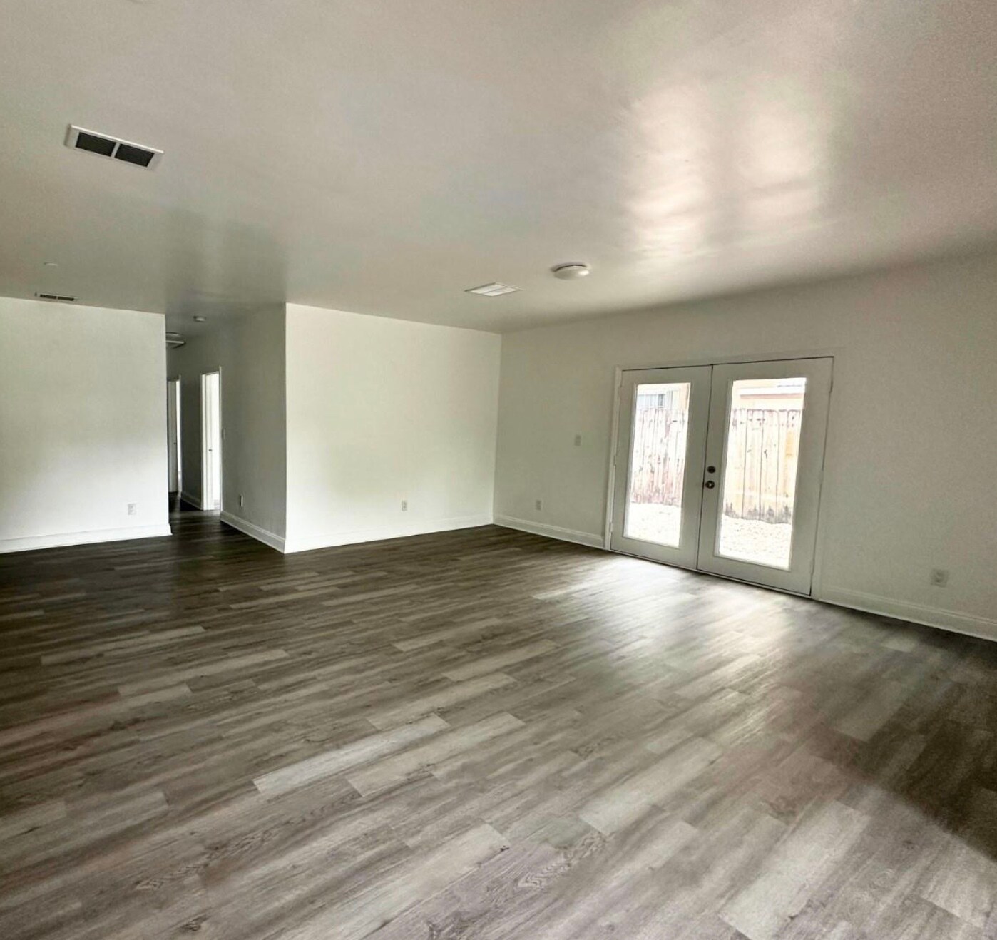 Building Photo - 1645 NE 175th St