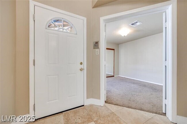 Building Photo - 2723 Seabridge Dr
