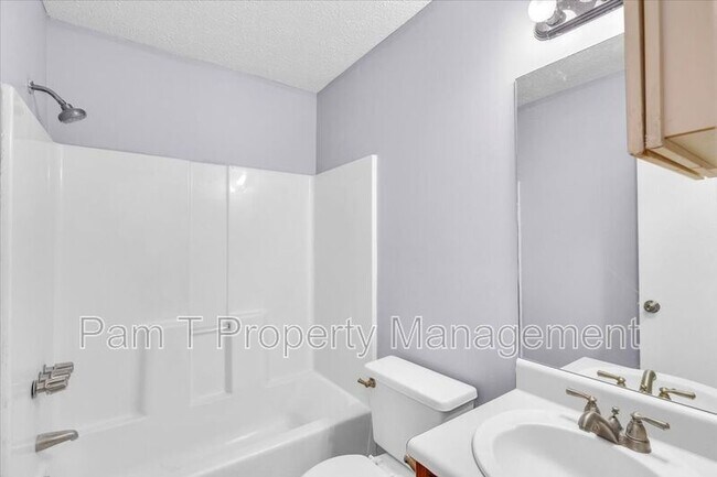 Building Photo - 235 Bordeaux Ln