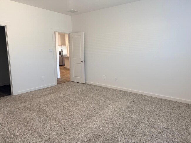 Building Photo - 8038 Marchese Dr