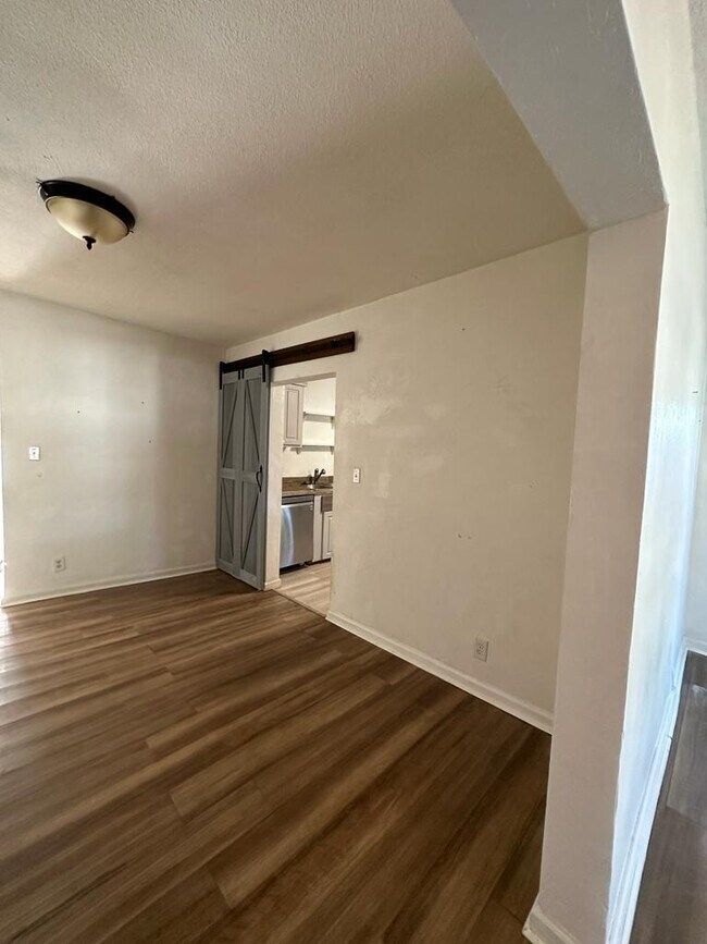 Building Photo - 16590 Gaskin St