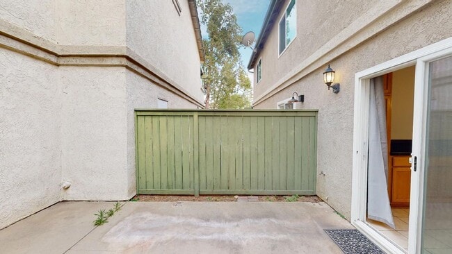 Building Photo - "Meadow Wood Village" Two-Story Condominium Now Available for Lease!