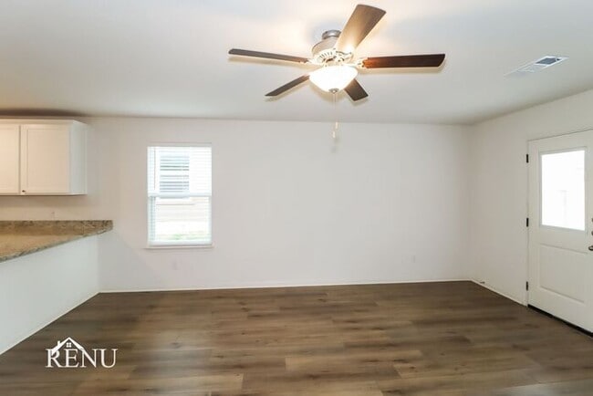 Building Photo - Coming Soon!