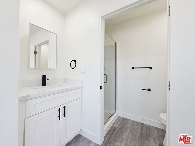 Building Photo - 4112 1/2 Normandie Ave