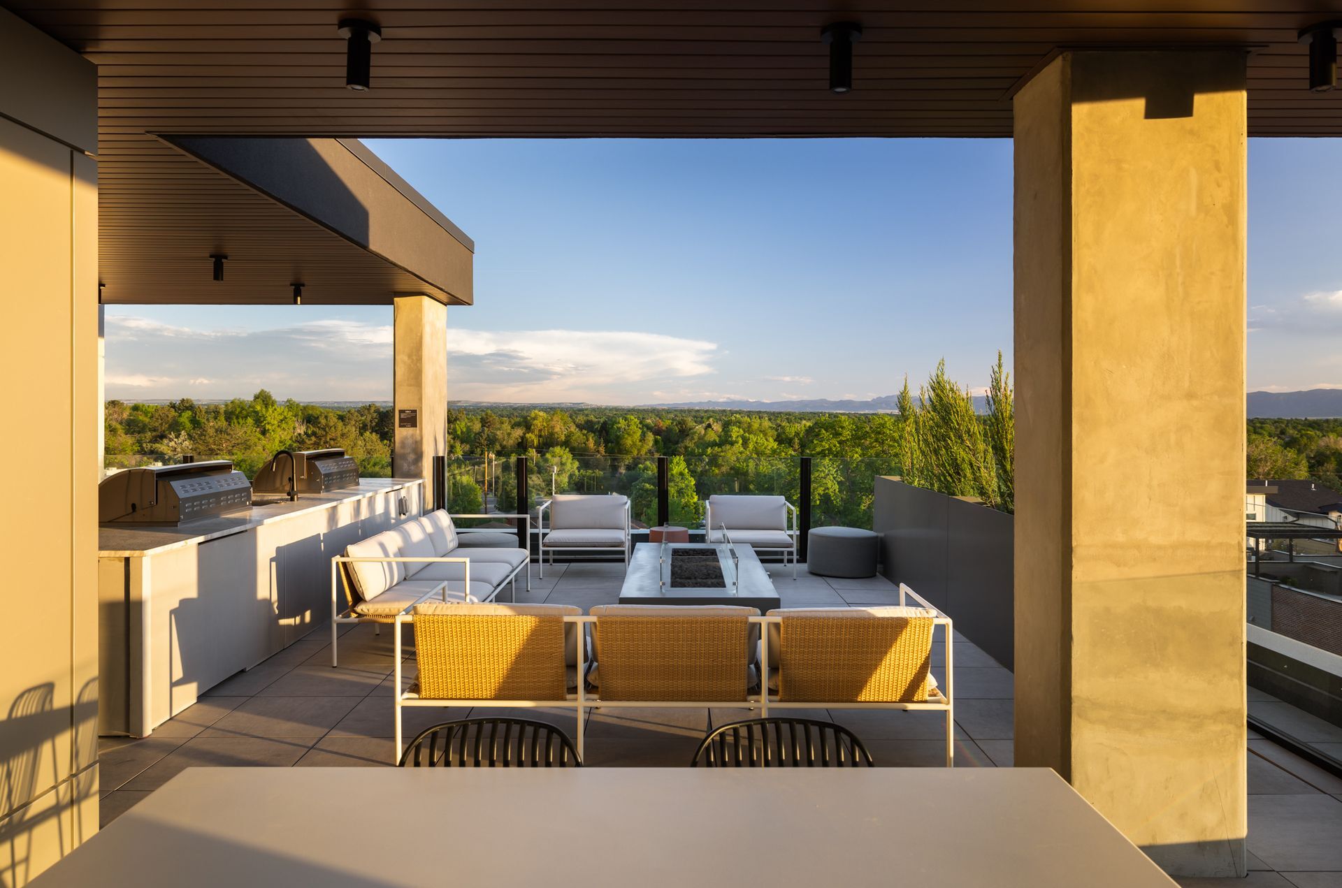 Building Photo - Noble Old Hampden