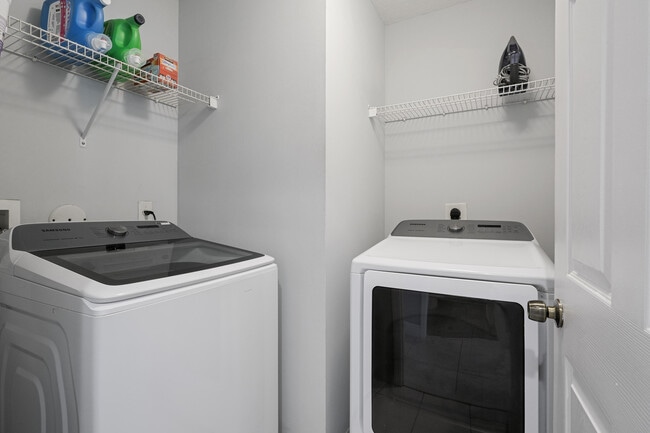 Building Photo - 6791 Lantern Key Dr